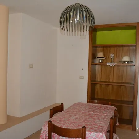Holiday home Rosy *
